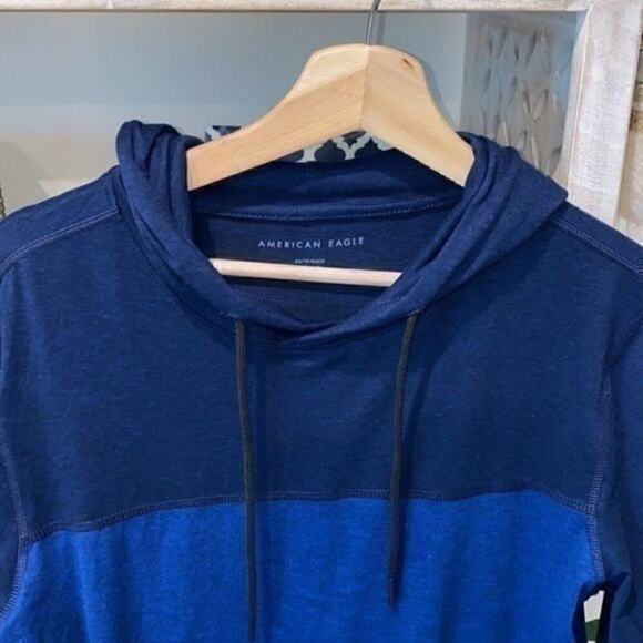 American Eagle blue and navy long sleeve hooded shirt size xsmall like new - Picture 2 of 5